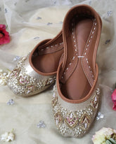 Gold Moonlight Khussa