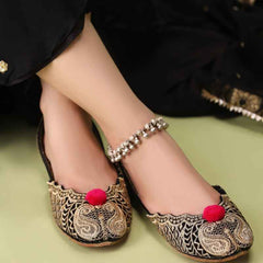 Naqsh-e-Zar (Pink Pompom)