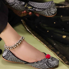 Naqsh-e-Chandi (Pink Pompom)