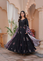 3 PC - Embroidered Karandi Pret