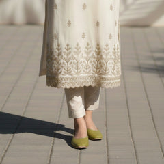 “Olive Green Zari Khussa shoes for women, green leather with zari accents, traditional ethnic footwear Pakistan”