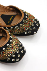 Premium Quality Black Embroidered Khussas