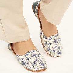 “Top view of Resorto Khussa loafers for women, lightweight, traditional Pakistani footwear”