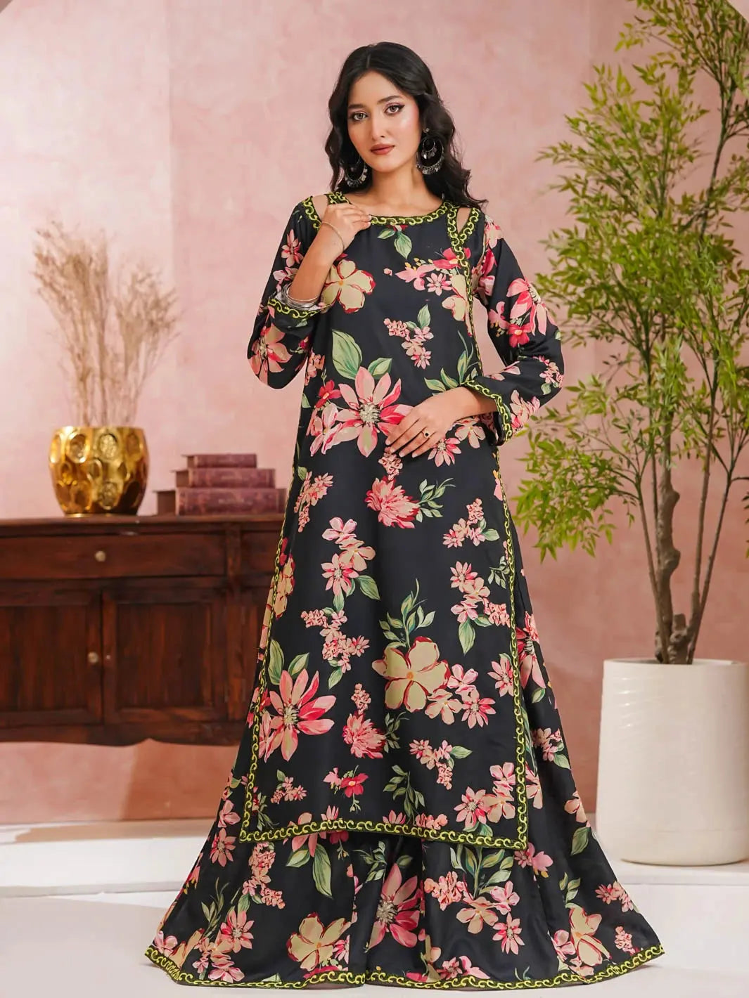 Sargoshi | Gharara Set | Black Tngmdstore