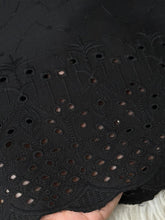 MD2 - Cotton Embroidered ChikenKari Trouser