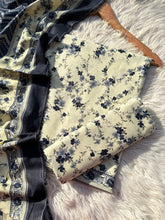 BS 26 - Bin Saeed Unstitched 3 Piece Lawn