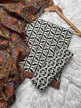 BS 01 - Bin Saeed Unstitched 3 Piece Lawn