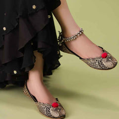 Naqsh-e-Zar (Pink Pompom)