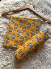 AL146 - Alkaram Printed Lawn 2P