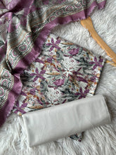 BSN44 - Bin Saeed Unstitched 3 Piece Lawn