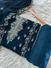 CV1 - Charizma Velvet Embroidered 3P