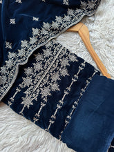 CV11 - Charizma Velvet Embroidered 3P