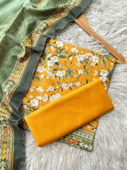 BSN33 - Bin Saeed Unstitched 3 Piece Lawn