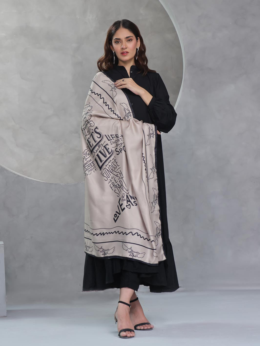 Muhabbat Scarf