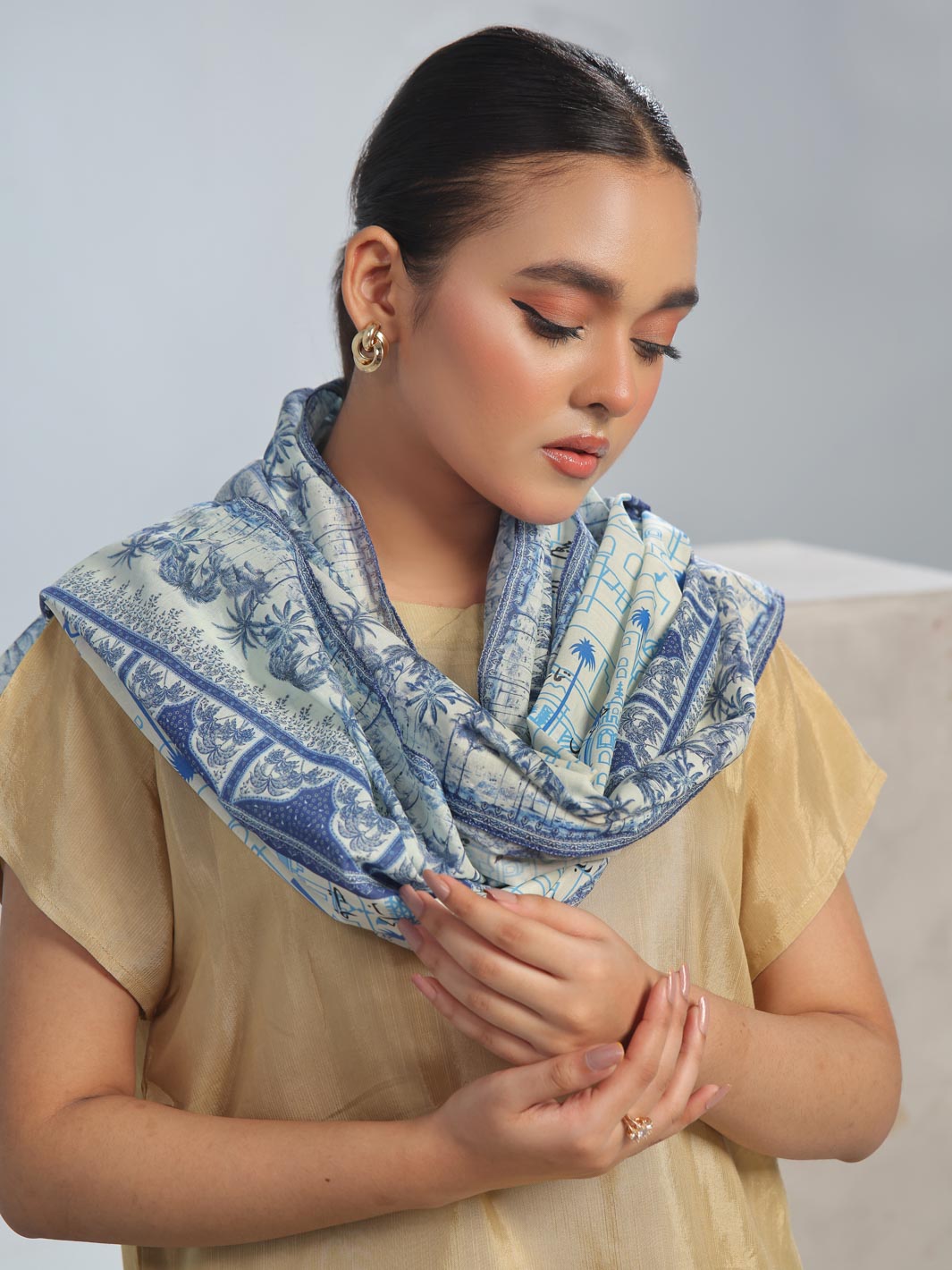 Khuahish Lawn Stole
