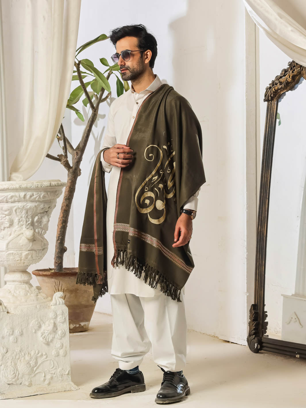 Majnoon Embroidered Shawl | Dark Olive