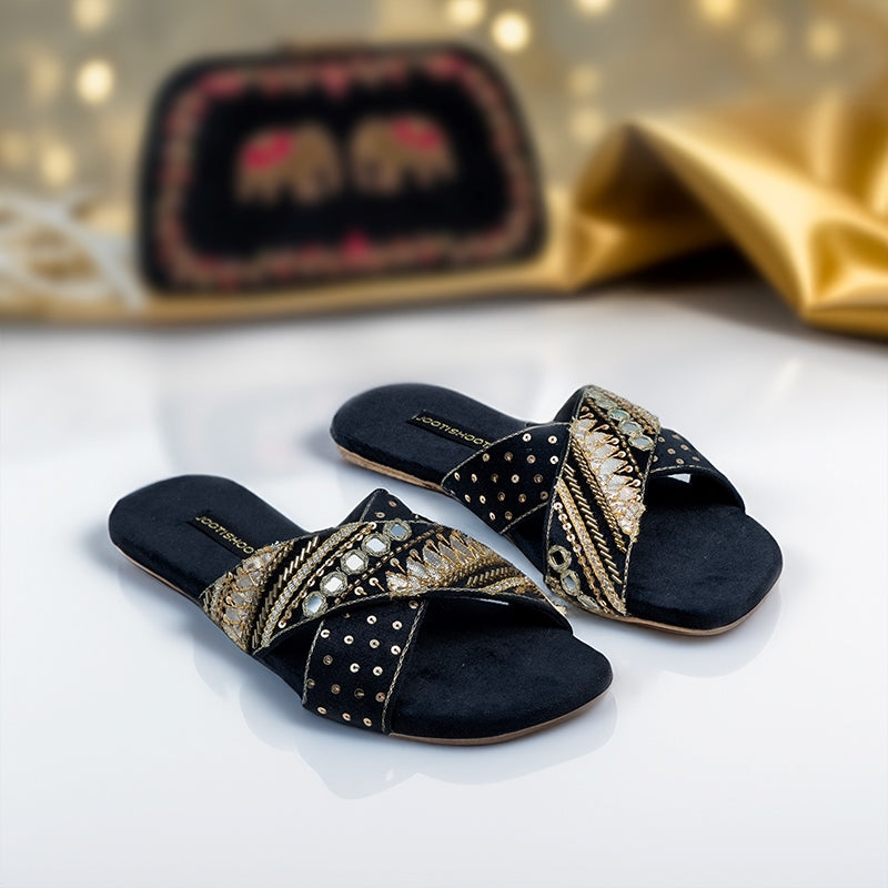 Ronak Slides (Black) - Jooti Shooti