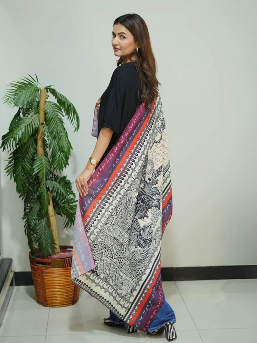 Veran Stole (White)