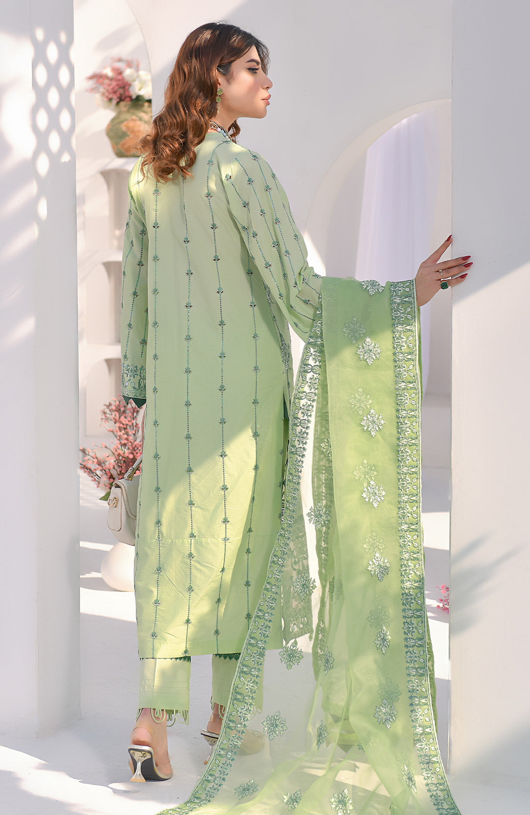 Zen Garden | 3-Pc Lawn Chikankari Suit