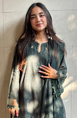 Opulence | 3-Pc Lawn Embroidered Suit