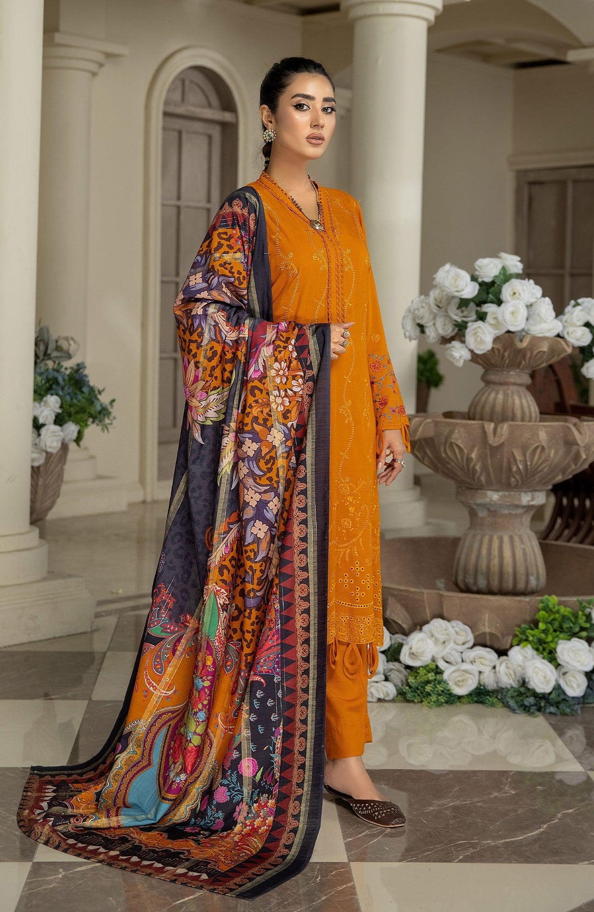 LESPS-10 | Linen Embroidered 3P
