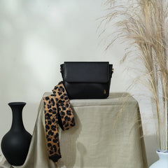 Crossbody Black Bag with Leopard Strap