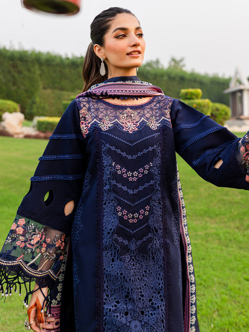 PW-06 | Khaddar Embroidered 3P