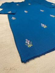 Blue 2pc Emb Lawn