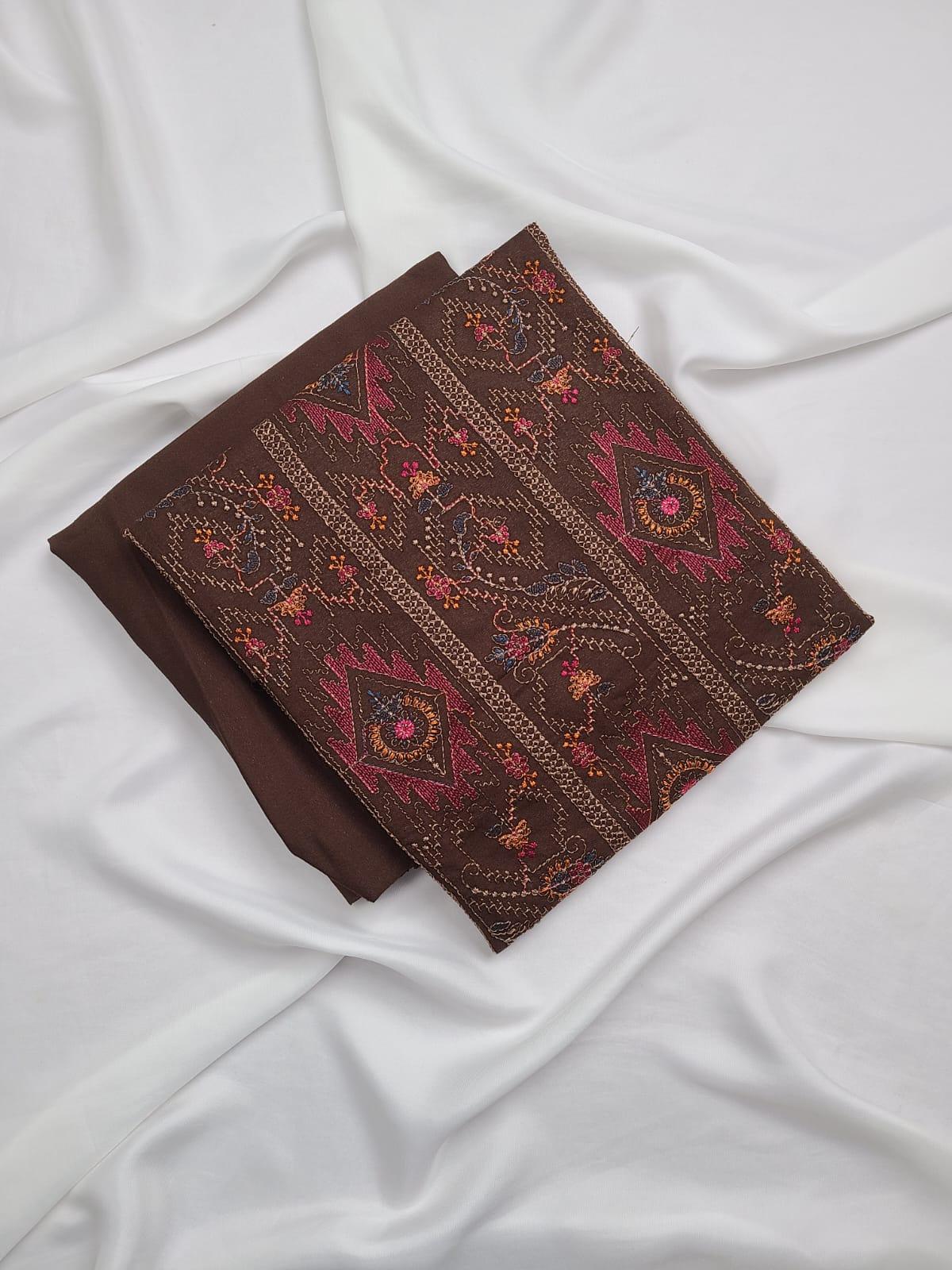 MD 149 - Karandi Embroidered 2P