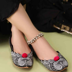 Naqsh-e-Chandi (Pink Pompom)