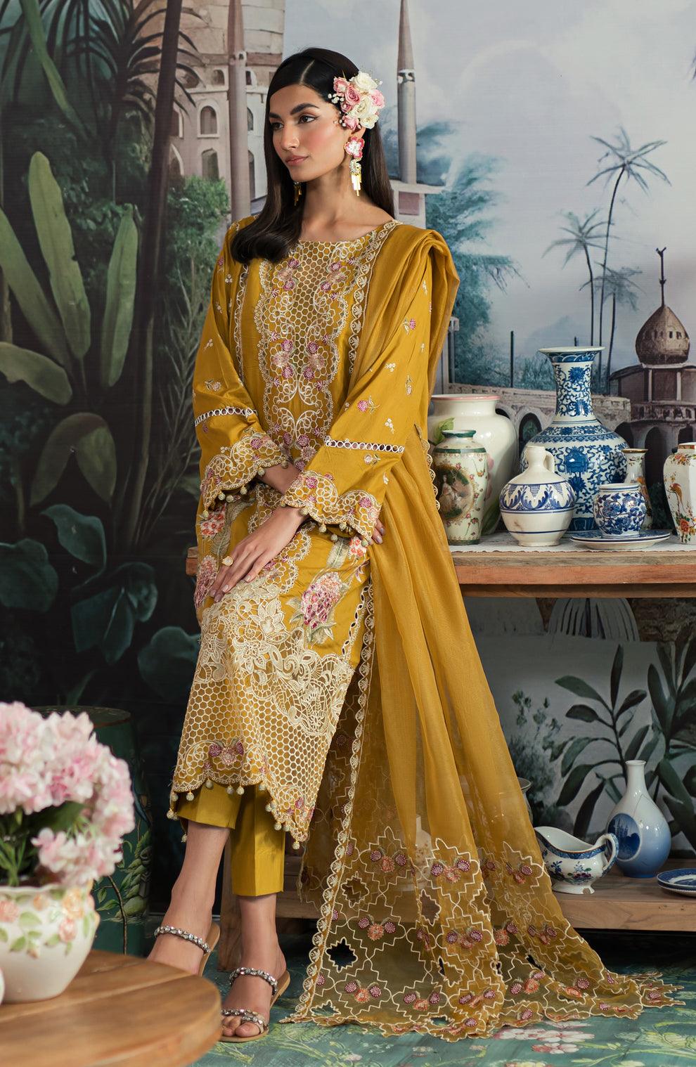 AR 06 - Embroidered Lawn 3P