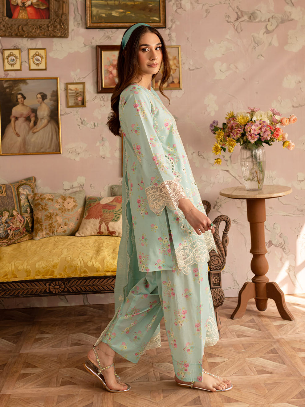 LP-05 | 3 PC Embroidered Lawn