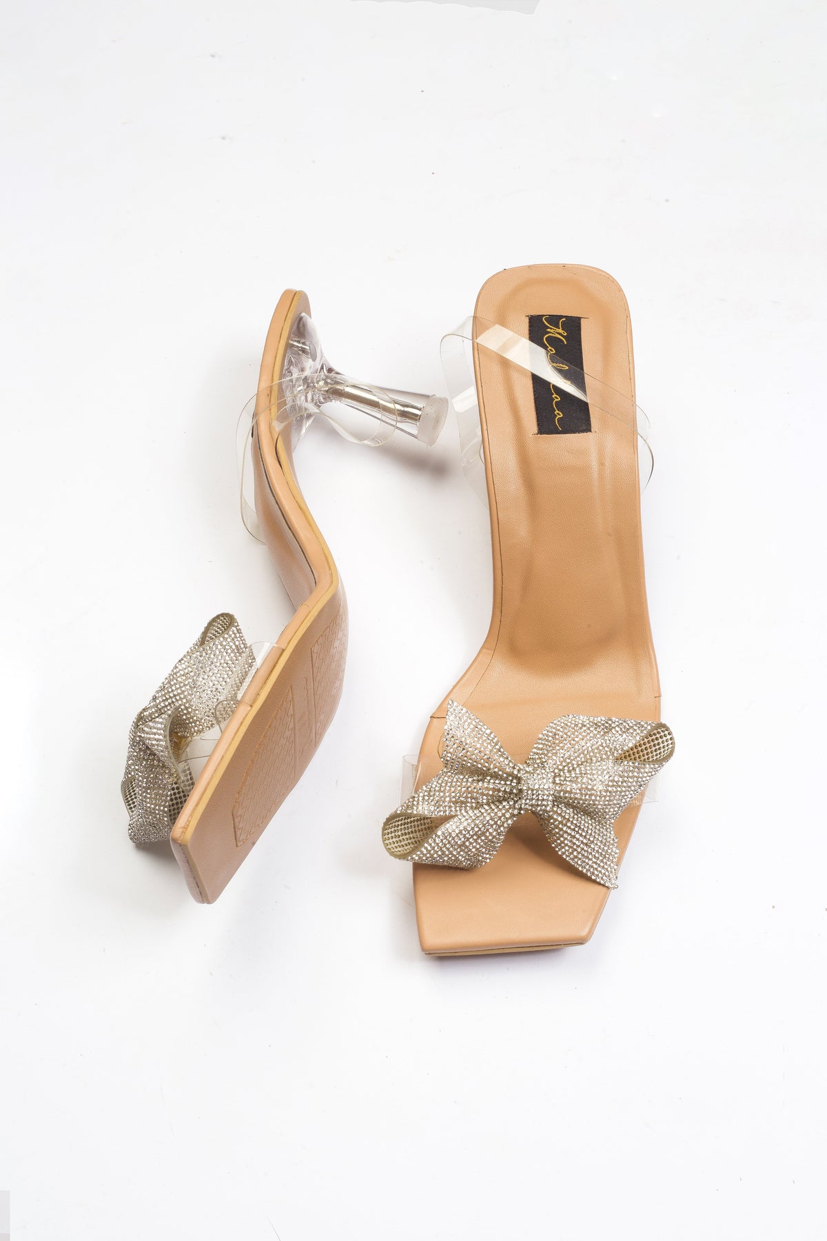 Zara - Narrow Fitted Article