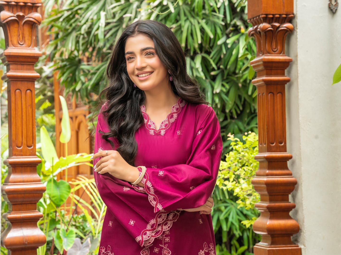 Mehek (Maroon)