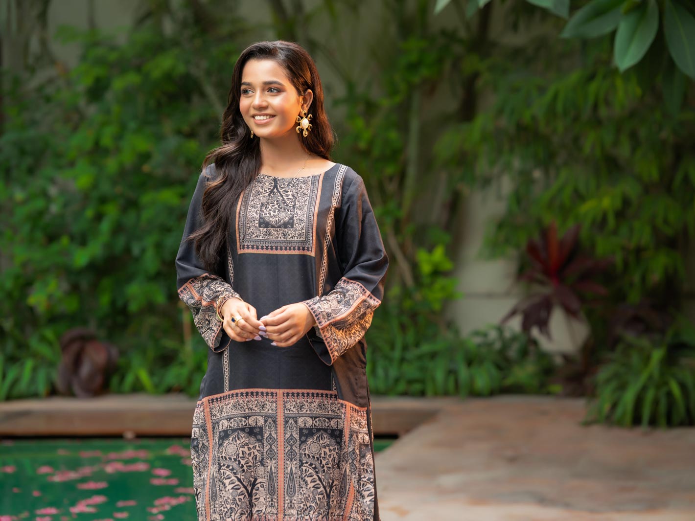 Noor e Shab | 2 Piece | Printed | Black