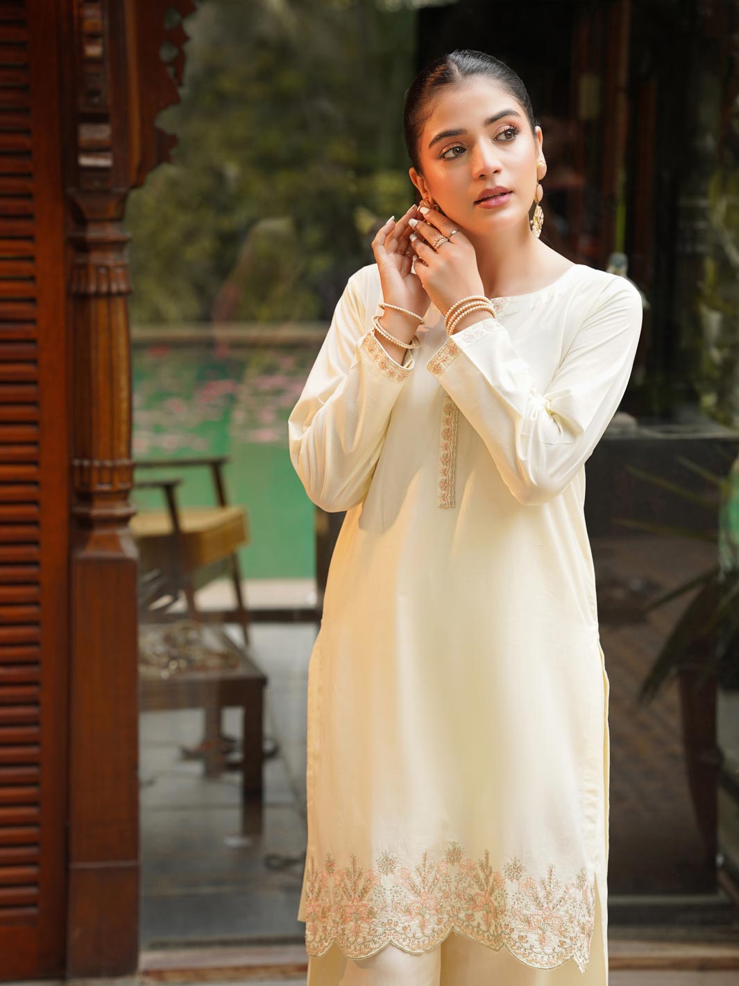 Shaffaf (Cream White)