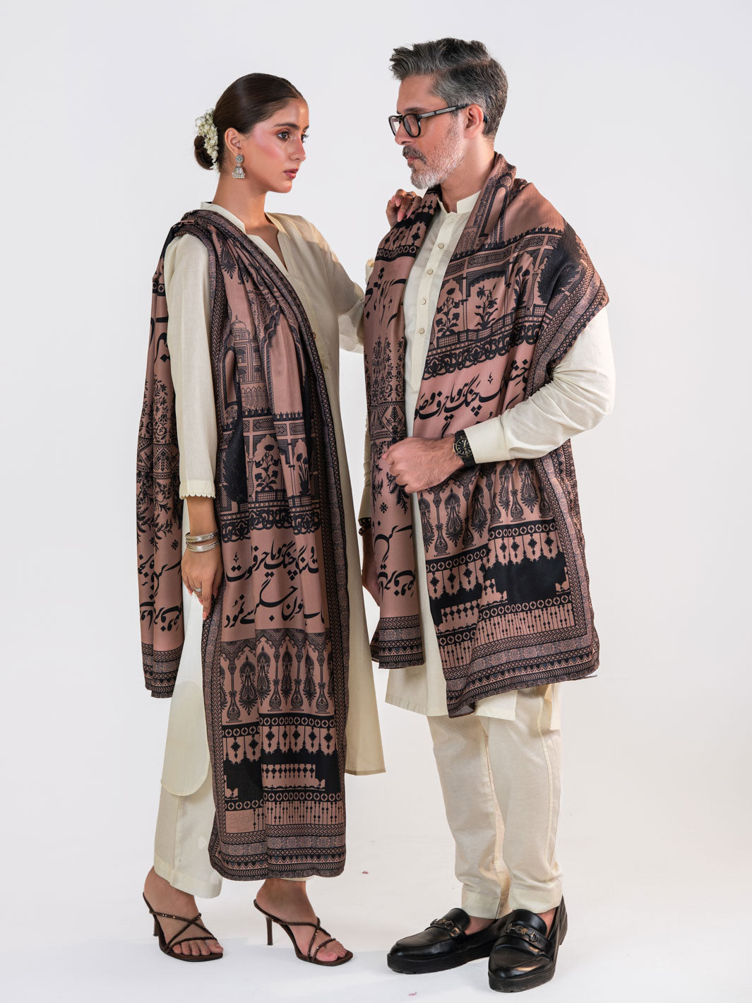 Taj Mahal Shawl (Brown)