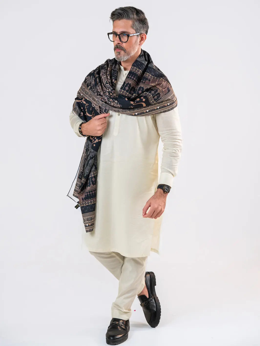 Taj Mahal odhni (Black) TNG by MD