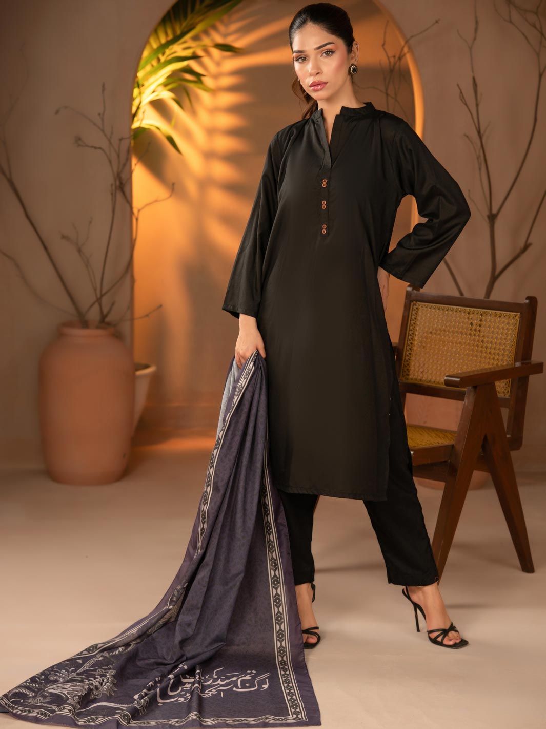 Gehrai Stole (Black)