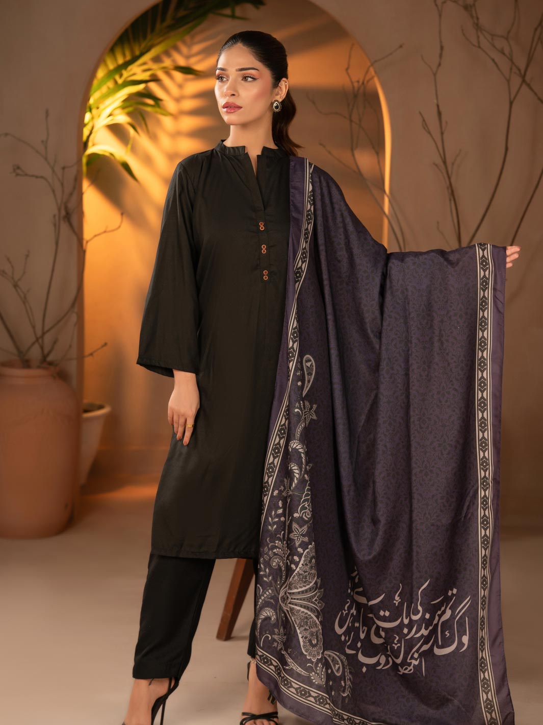 Gehrai Stole (Black)