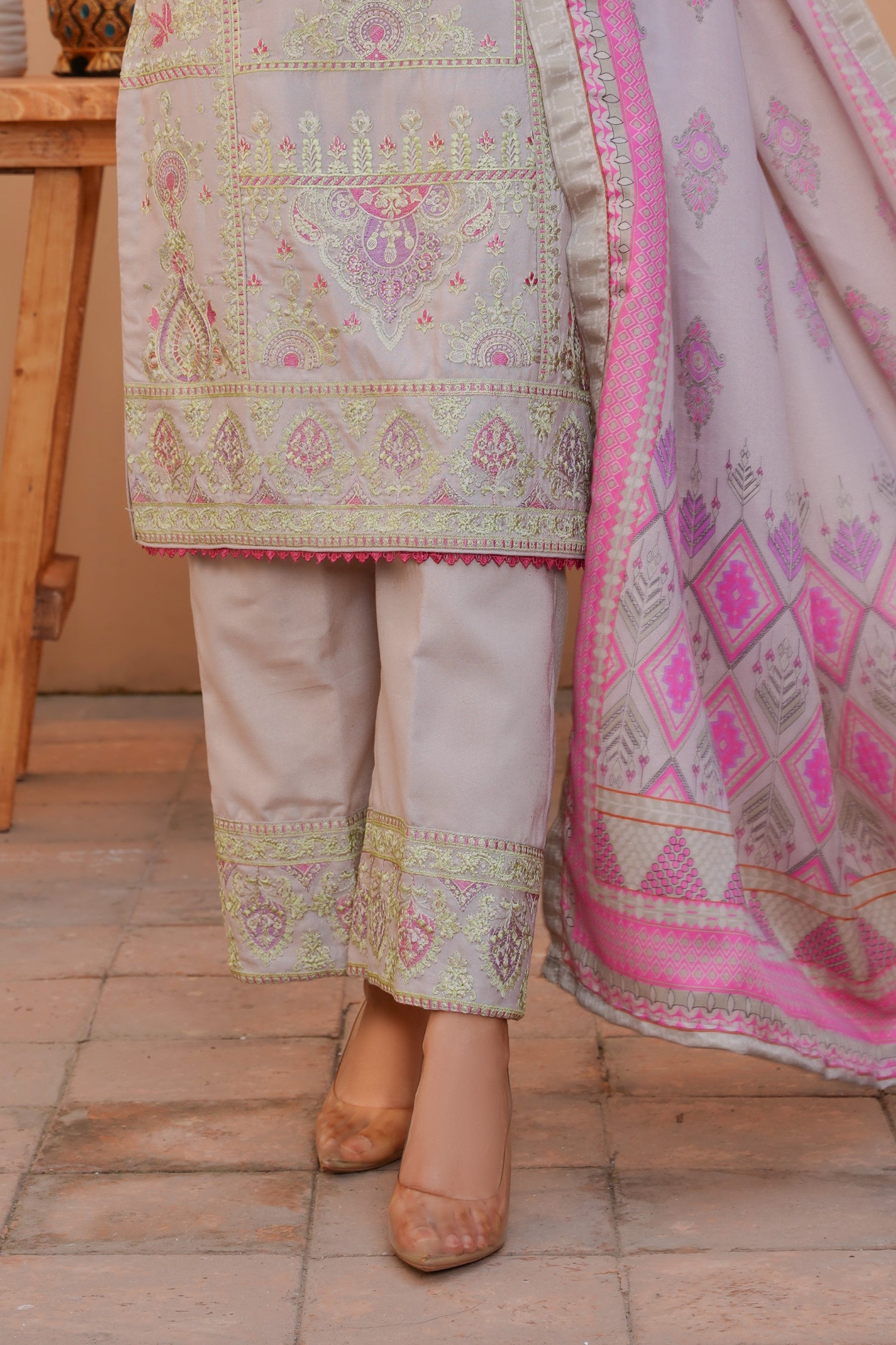 3 PC - Embroidered Karandi Pret