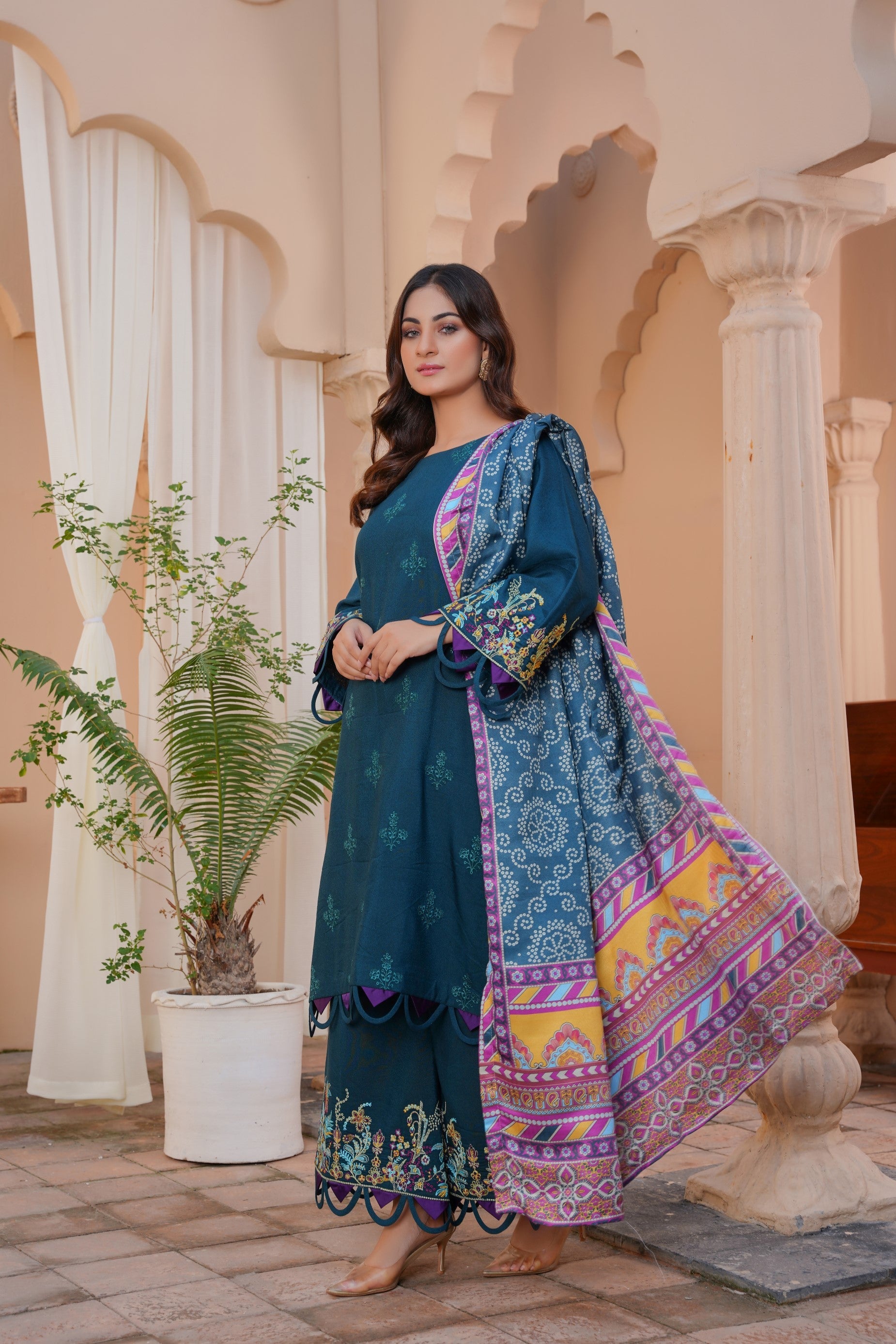 3 PC - Embroidered Karandi Pret