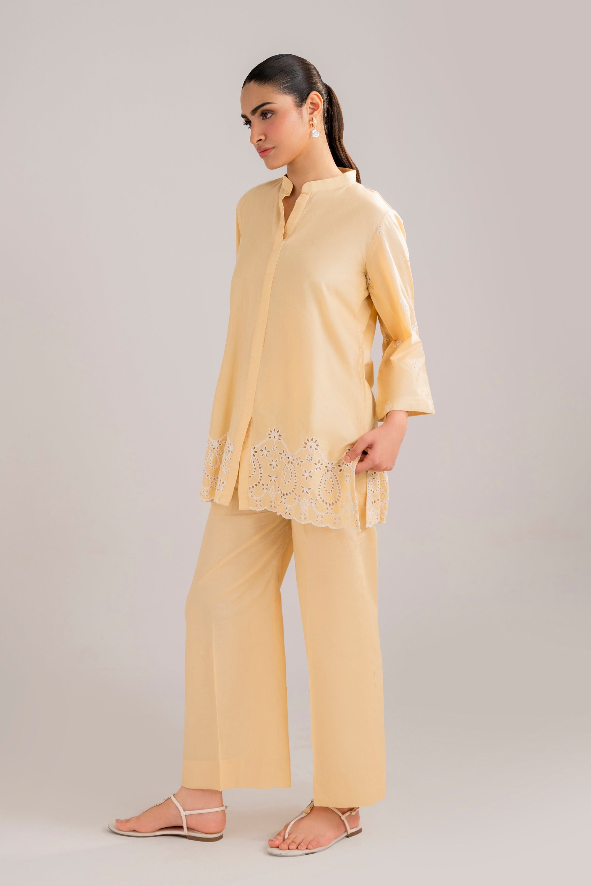 Charm - 2Pc Embroidered