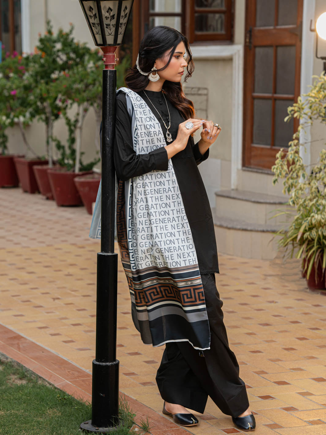TNG-Signature-Stole White