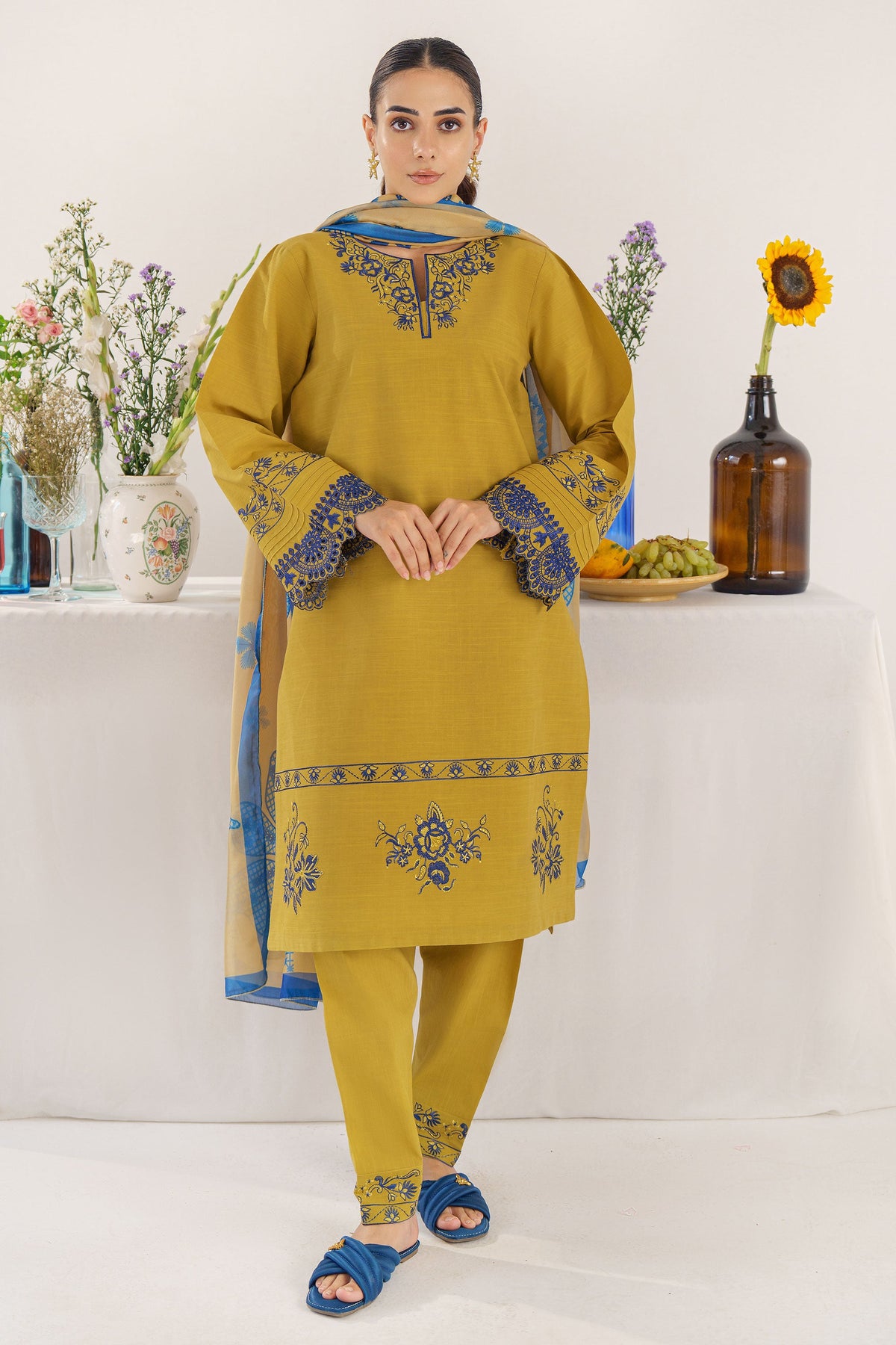 Ruya-3Pc Embroidered