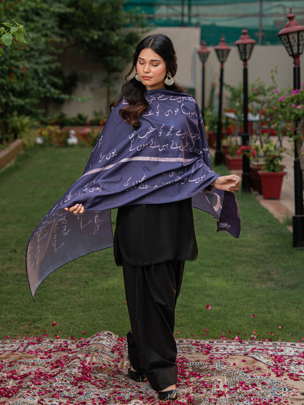 Jaun Elia Stole (Voilet Blue)