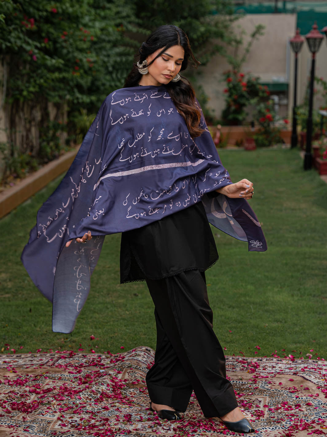 Jaun Elia Stole (Voilet Blue)