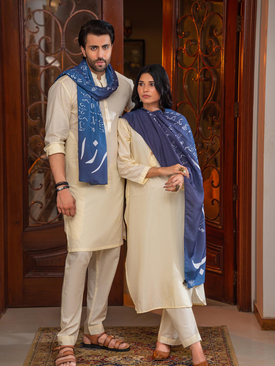 Ghalib Ki Khuwaish Stole