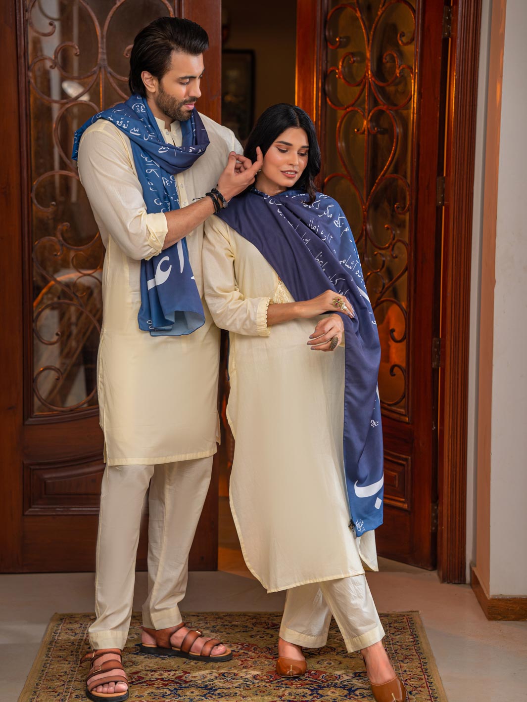 Ghalib Ki Khuwaish Stole