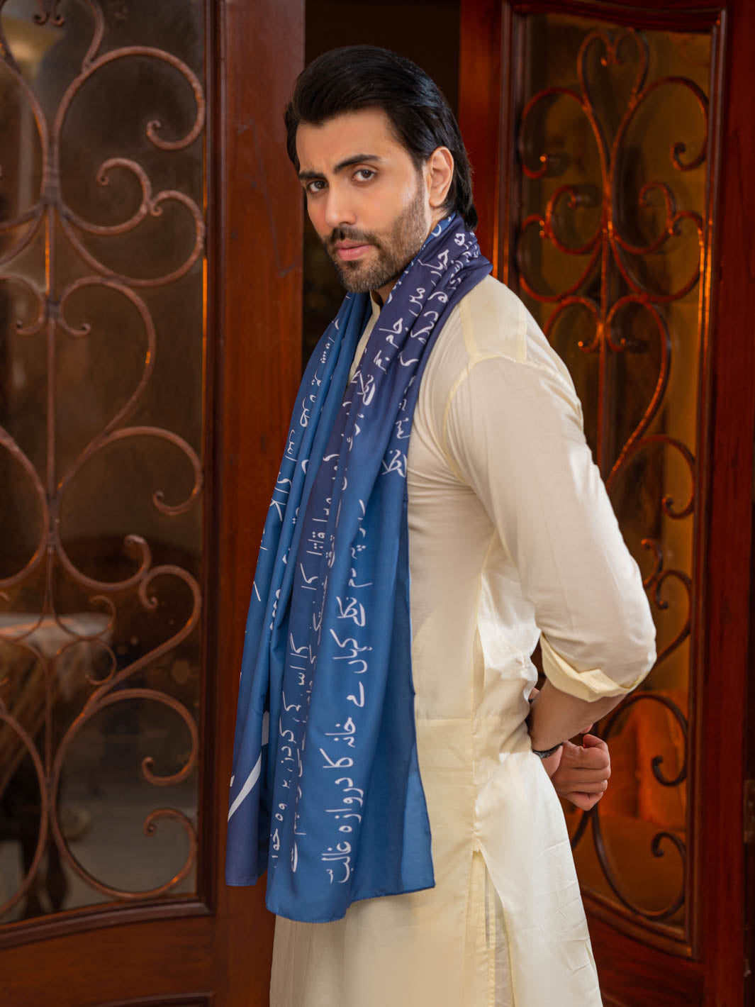 Ghalib Ki Khuwaish Stole